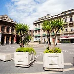 Suite35 Panzió Catania