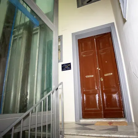 Oda ve Kahvaltı Suite35 Katanya