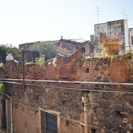 Suite35 Panzió Catania